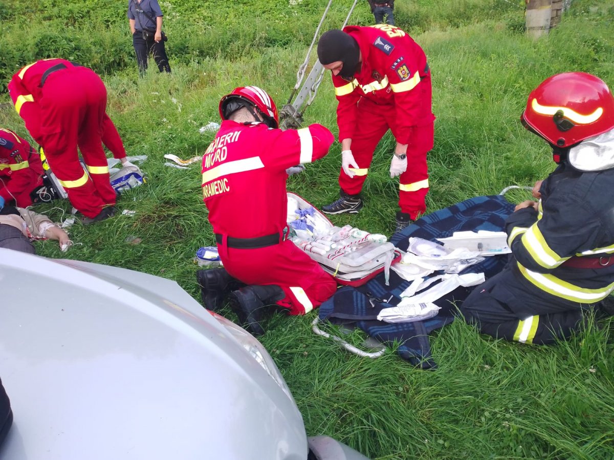 A mentős munkájához pontos helyzetfelismerés és gyors döntőképesség kell •  Fotó: Maros megyei tűzoltóság