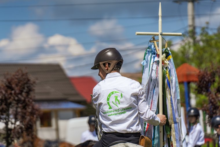 Lovas zarándoklat Háromszékről Csíksomlyóra