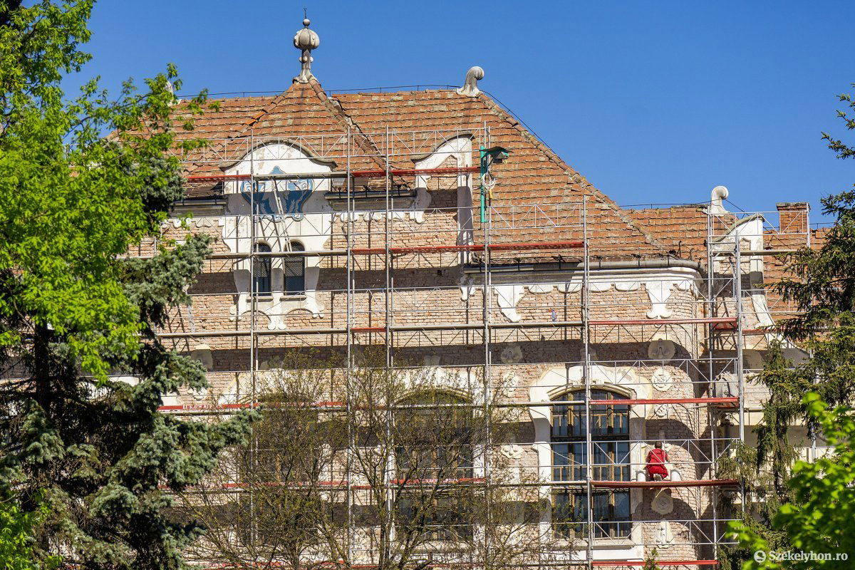 A hetes számú általános iskola főépületének kibővítésére várnak, csak ezután engedik át a másik épületet a Bolyai Farkas Gimnázium igazgatásába •  Fotó: Haáz Vince