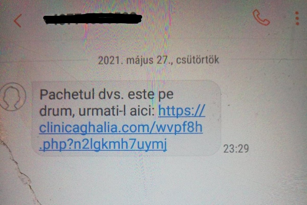 Ne kattintsunk a megadott linkre! A valódi futárcégeknek általában a honlapnevük is ugyanaz, mint a cégnevük &bullet;  Fotó: Hajnal Csilla