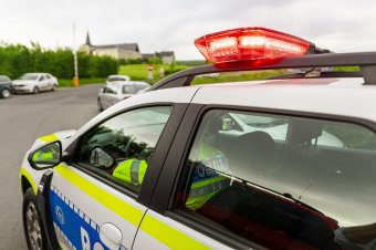 Gyermekpornográfia, kiskorú ellen elkövetett nemi erőszak és zsarolás ügyében nyomoznak Marosvásárhelyen