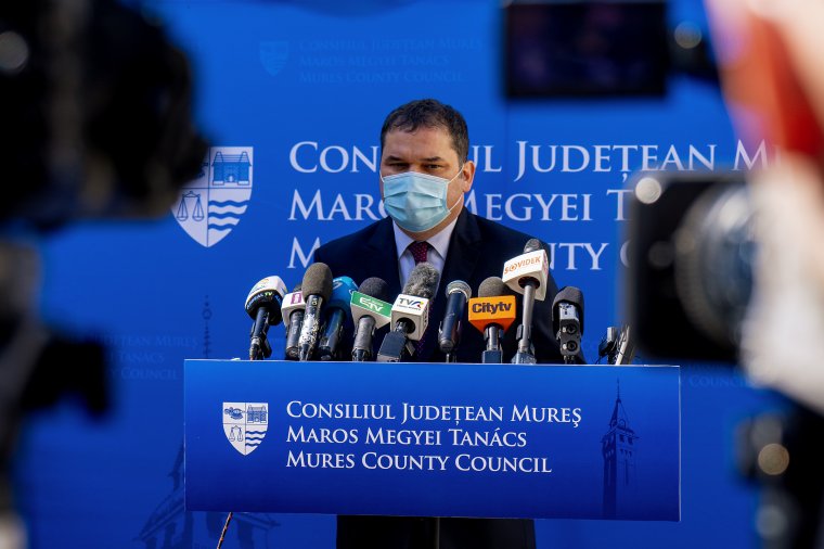 Elkezdett és új beruházásokról egyeztetett Maros megyében Cseke Attila fejlesztési miniszter