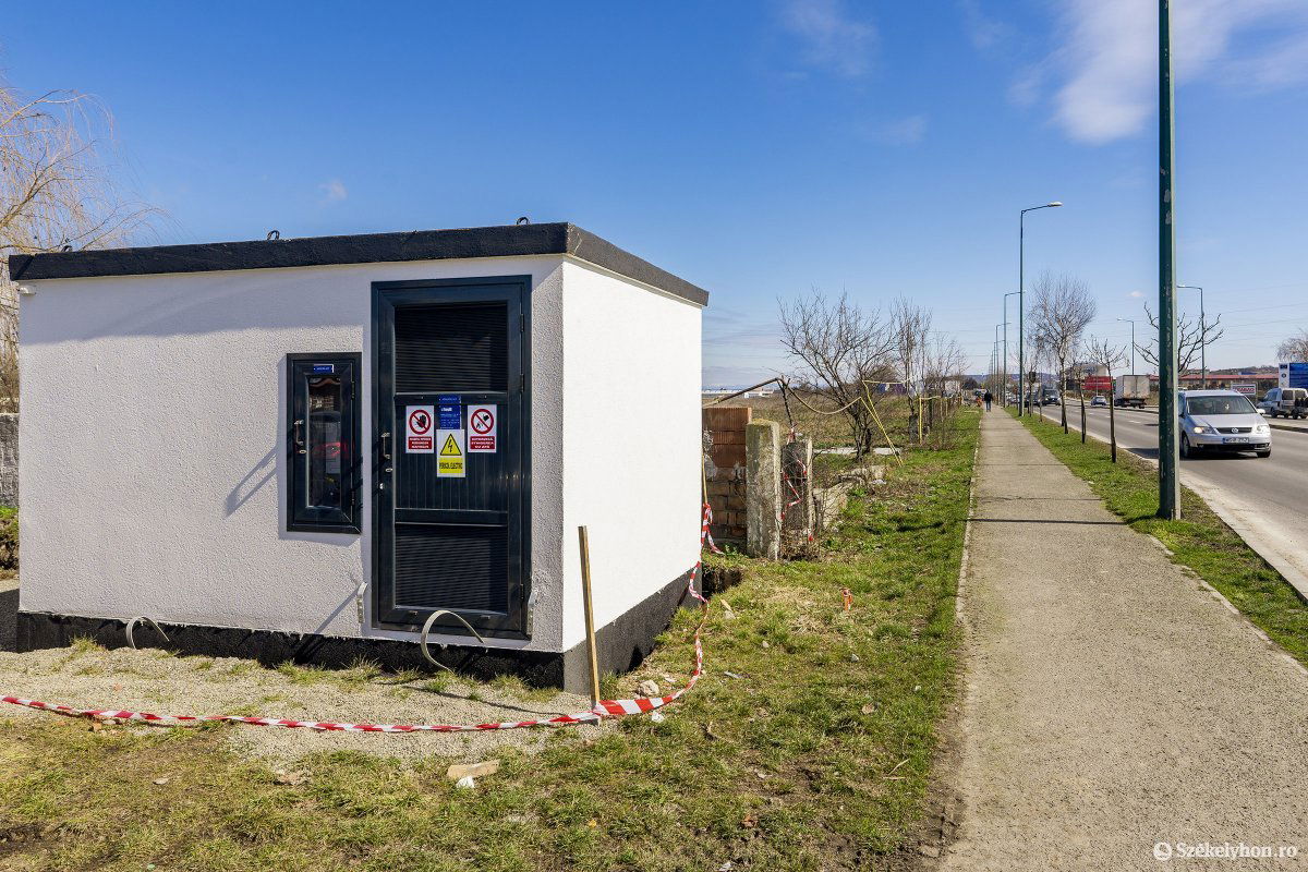 Ezekhez az állomásokhoz csatlakoztatják majd az elektromos buszok töltőállomásait •  Fotó: Haáz Vince