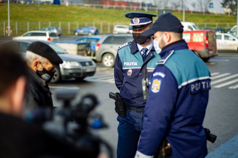 Közel százötven bírságot róttak ki egy nap alatt a rendőrök