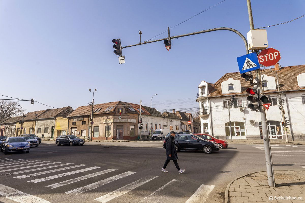 A városháza szerint kamerák figyelik az útkereszteződéseket •  Fotó: Haáz Vince