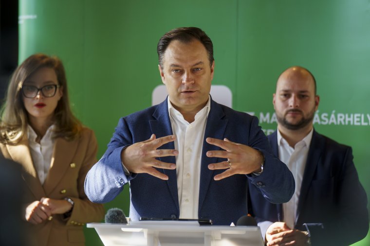 Felfüggesztik a hibáktól hemzsegő stratégiára vonatkozó szerződést