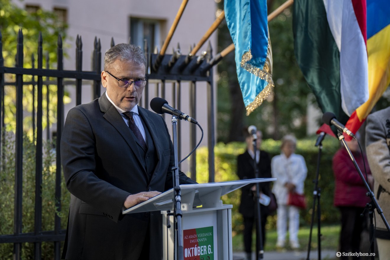 Gyombolai Péter konzul is köszöntötte a jelenlevőket •  Fotó: Haáz Vince