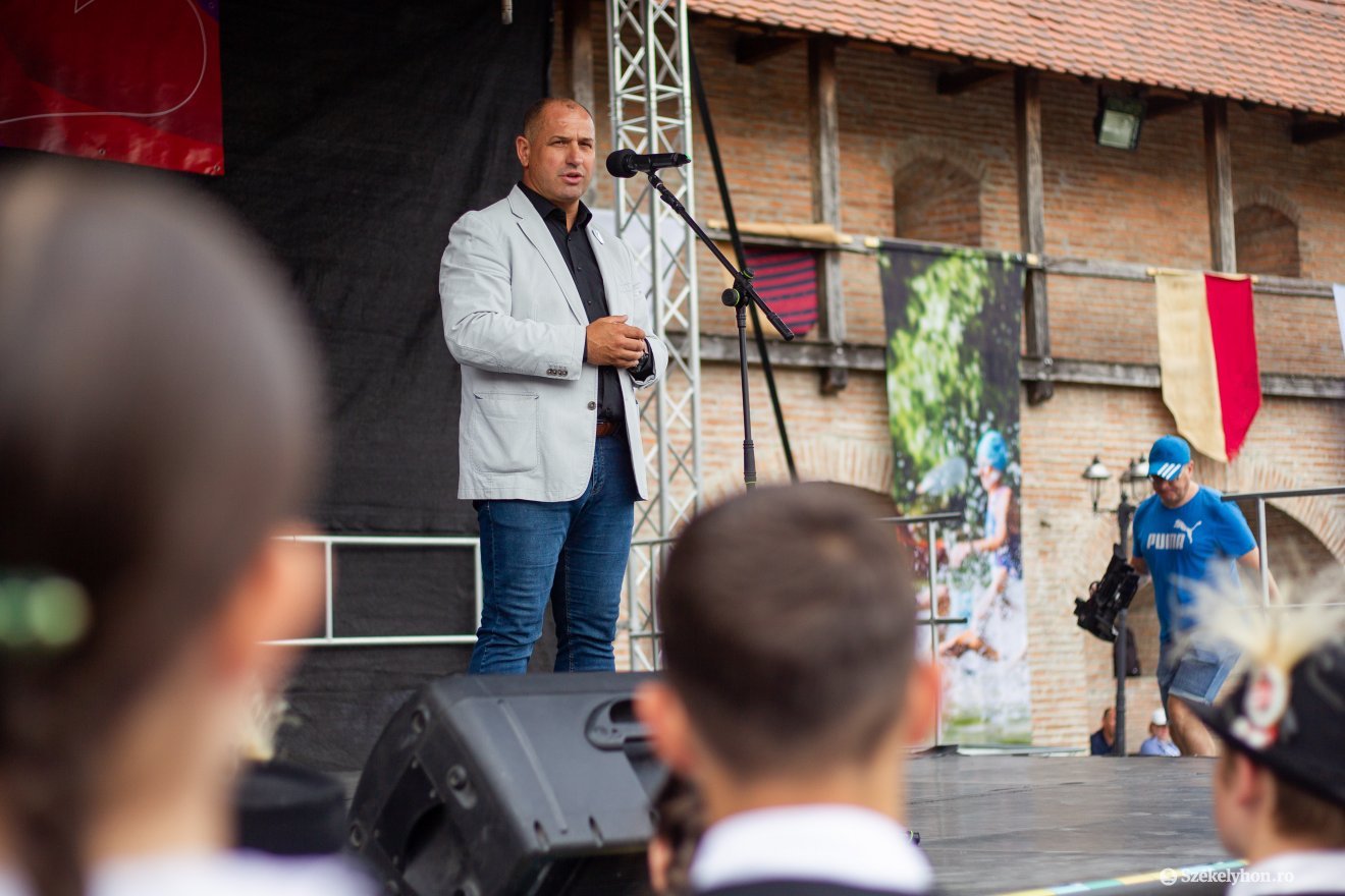 Barabási Attila Csaba az esemény jelentőségéről beszélt •  Fotó: Rab Zoltán