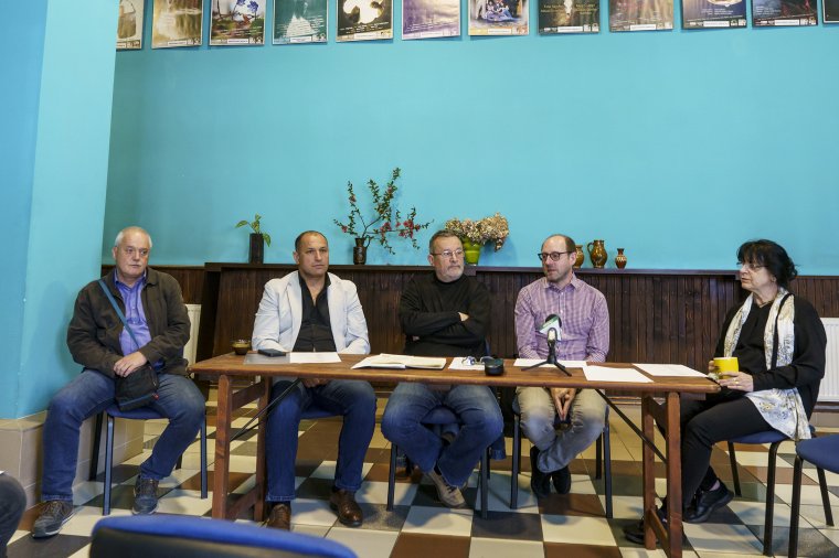 Teljes programmal készülnek a csűrszínházi évadra