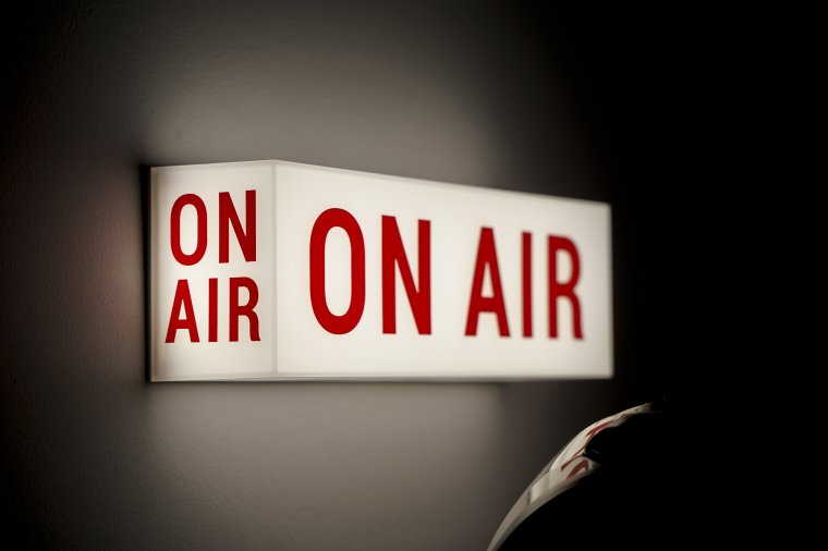 Vezető politikusok állnak ki Parászka Boróka mellett, a rendőrség vizsgálatot indított