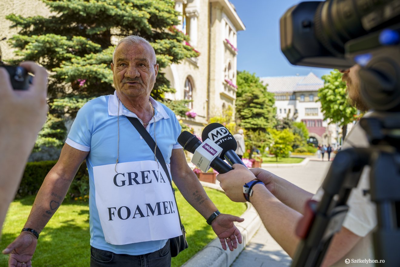 Egyelőre egyedül tiltakozik •  Fotó: Haáz Vince