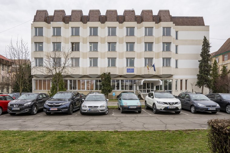 Innovációs központot, mélygarázst és parkolóházakat terveznek