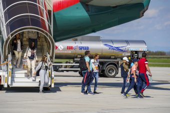Bár nagyívű munkálatok zajlanak a marosvásárhelyi reptéren, ez nem zavarja az utasszállítást