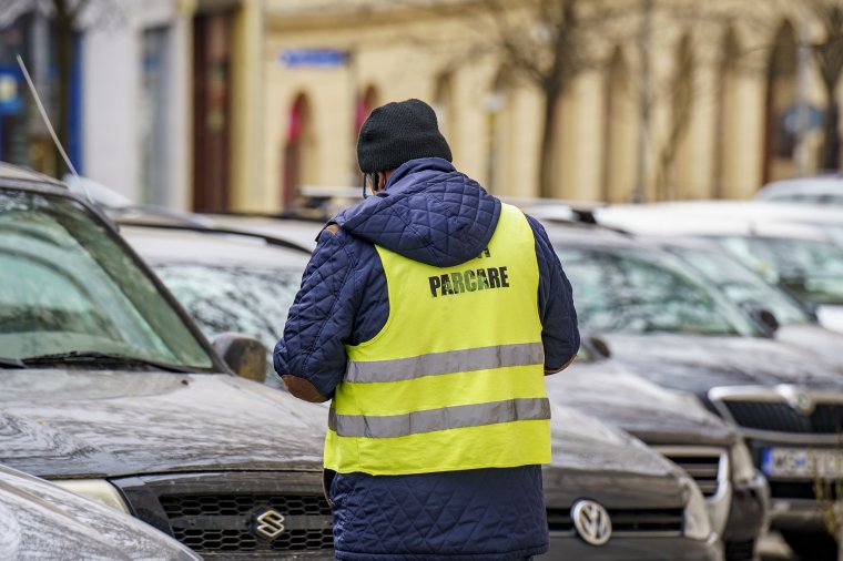 Beperelte a rendőrszakszervezet a marosvásárhelyi városházát