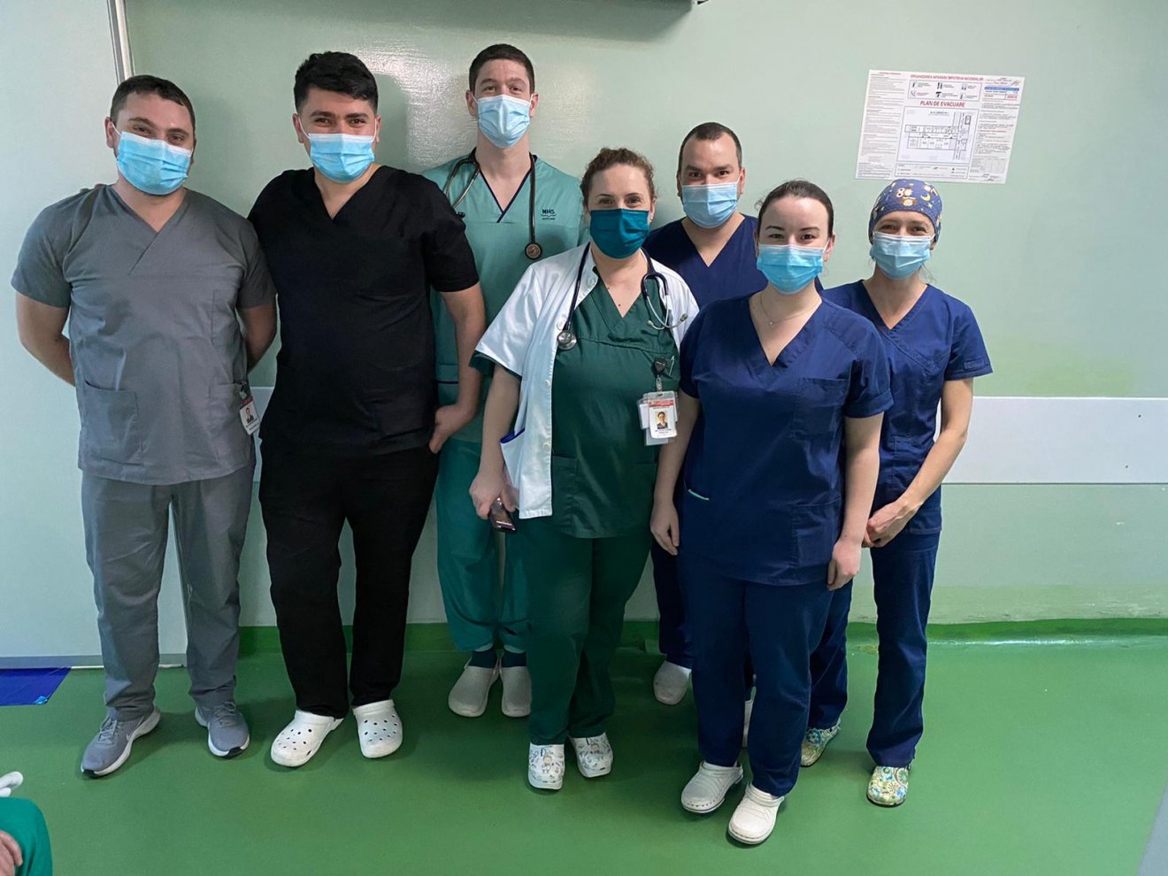 A szerveltávolítást és -begyűjtést végző csapat •  Fotó: Marosvásárhelyi Megyei Sürgősségi Kórház