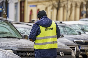 Beperelte a rendőrszakszervezet a marosvásárhelyi városházát
