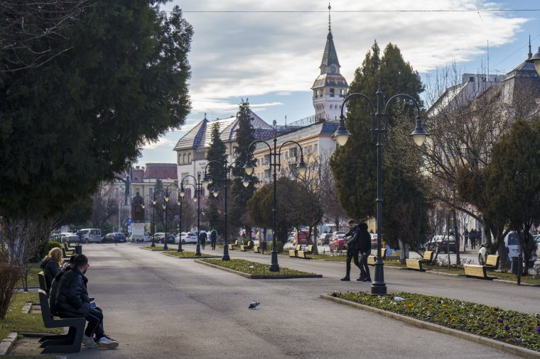 „Ahhoz, hogy számottevőek legyünk, láthatóak kell legyünk” (x)