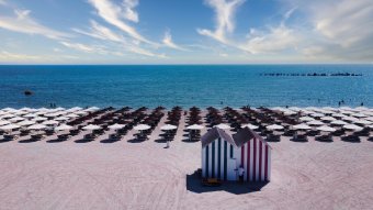 Nem kell betiltani a fürdőzést a Fekete-tengerben a kólikabaktérium-koncentráció szórványos túllépése miatt