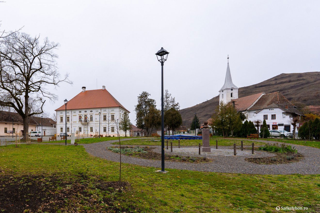 A Rhédey-kastély udvara lesz a fő helyszín •  Fotó: Haáz Vince