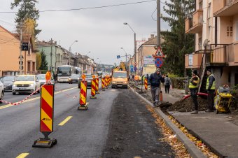 Egyre zavartalanabb a forgalom a forgalmas útszakaszon