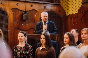 Csepegtettek egy kis pénzt a településeknek