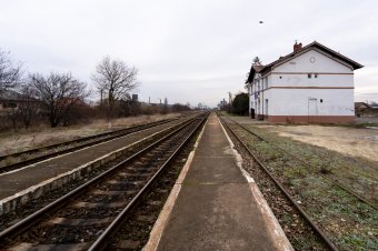 Ki akadályozza a helyi érdekeltségű vonatjáratok indítását?