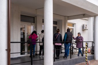 A sztrájk miatt naponta csak egy órát tart az ügyfélfogadás