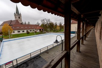Péntektől újra lehet korcsolyázni a marosvásárhelyi várban