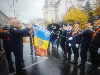 Raed Arafat tüntette ki a marosvásárhelyi tűzoltókat és rohammentősöket