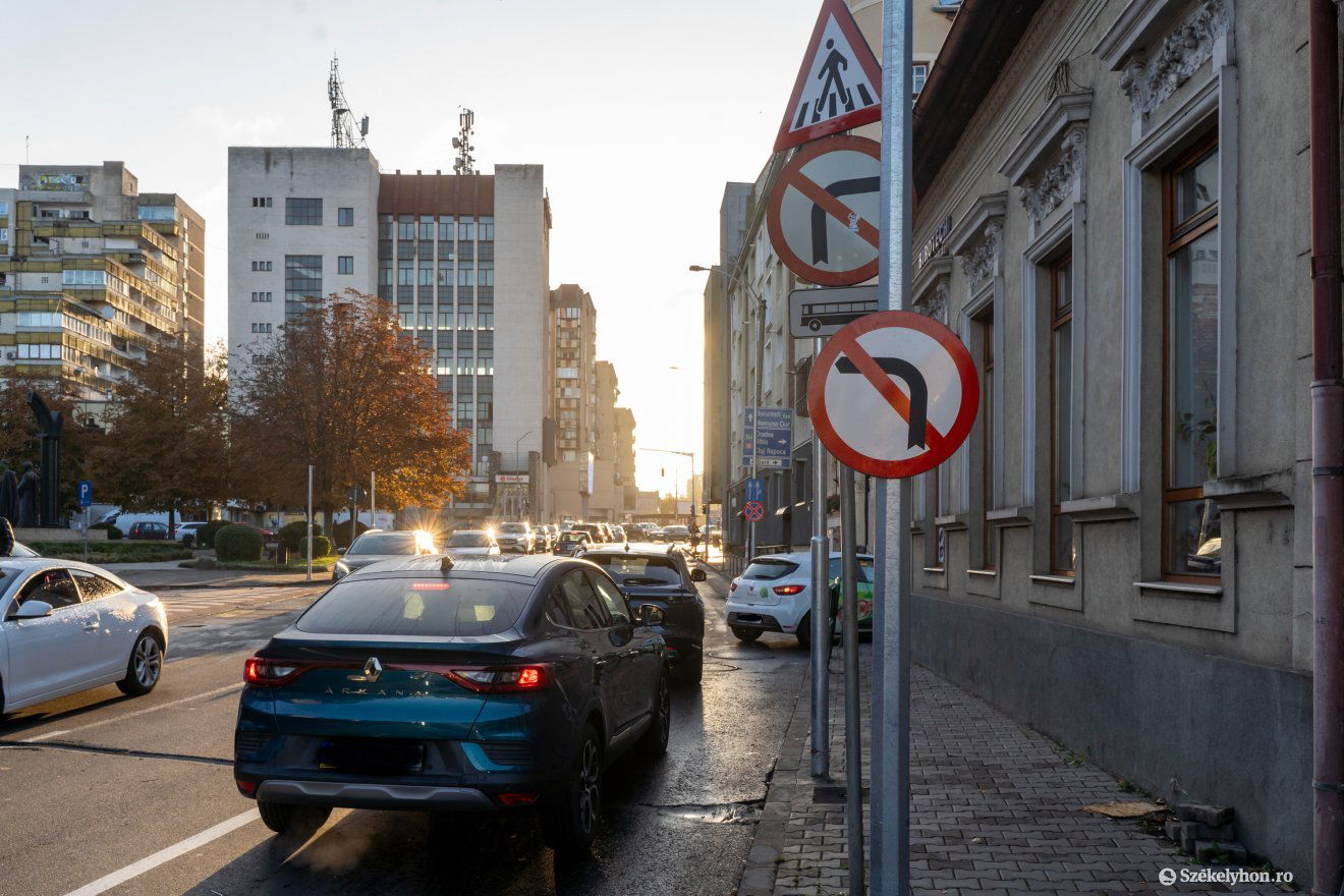 Új táblákat helyeztek ki több helyen •  Fotó: Haáz Vince