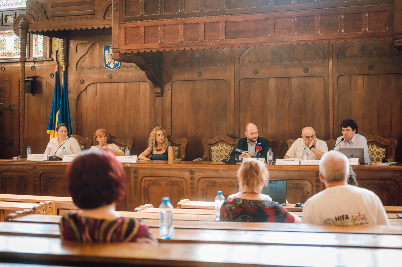 A megbeszélésen a megelőzés fontosságát hangsúlyozták •  Fotó: Maros Megyei Tanács