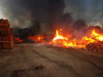 Emberéletet követelt a hatalmas tűz