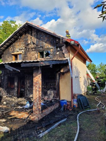 Lakóház gyulladt ki Szentannán