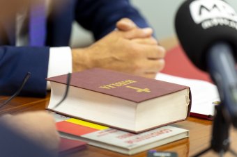 Megcsappant az emberek bizalma az intézményekben – ismerte el az új prefektus