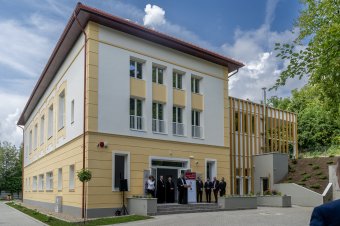 Önfenntartó ösztönre nevelni a magyar gyerekeket: új bölcsődét avattak Marosvásárhelyen