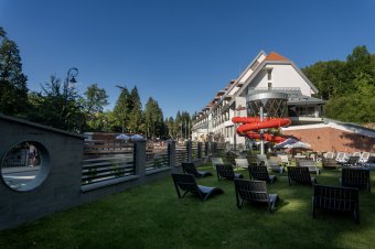 Sókristályról elnevezett csúszdás szálloda Szovátán