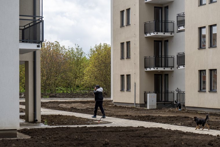 Még nincs földrengés az ingatlanpiacon, de valóban repedeznek az óriási „lakásárfalak”
