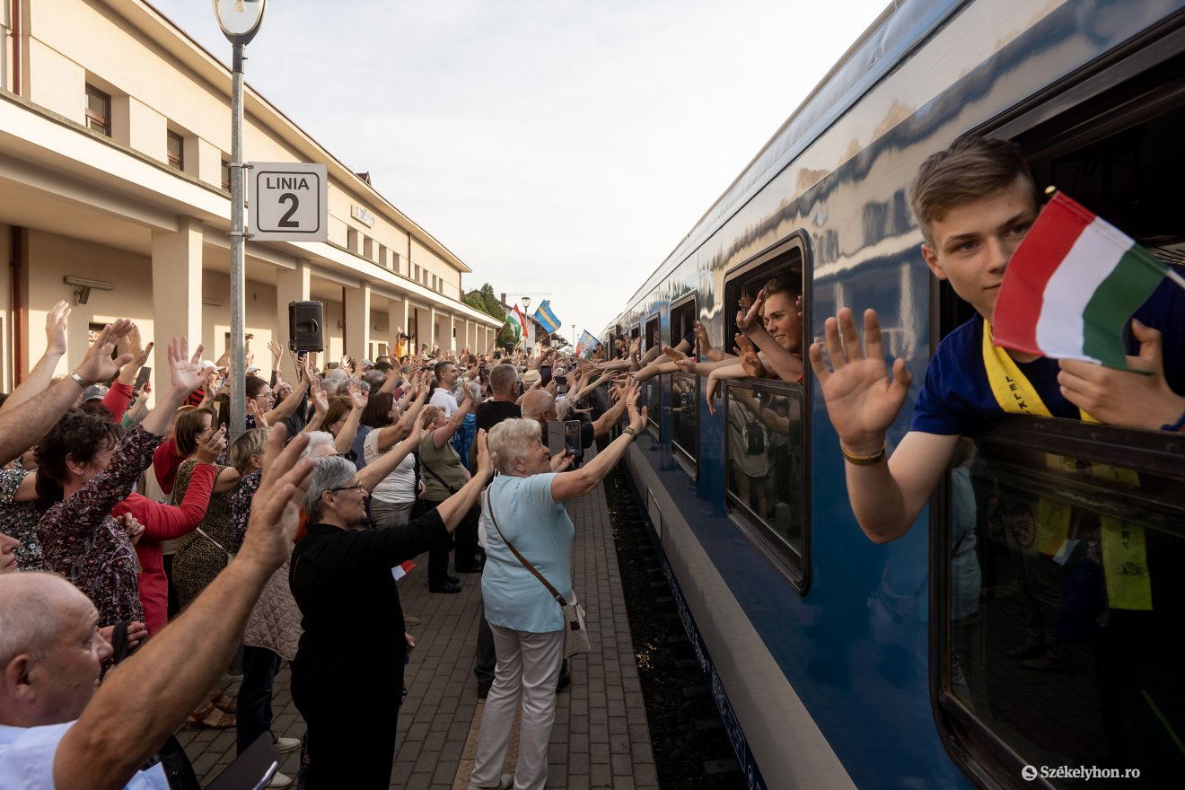 Viszlát, de mikor? •  Fotó: Haáz Vince