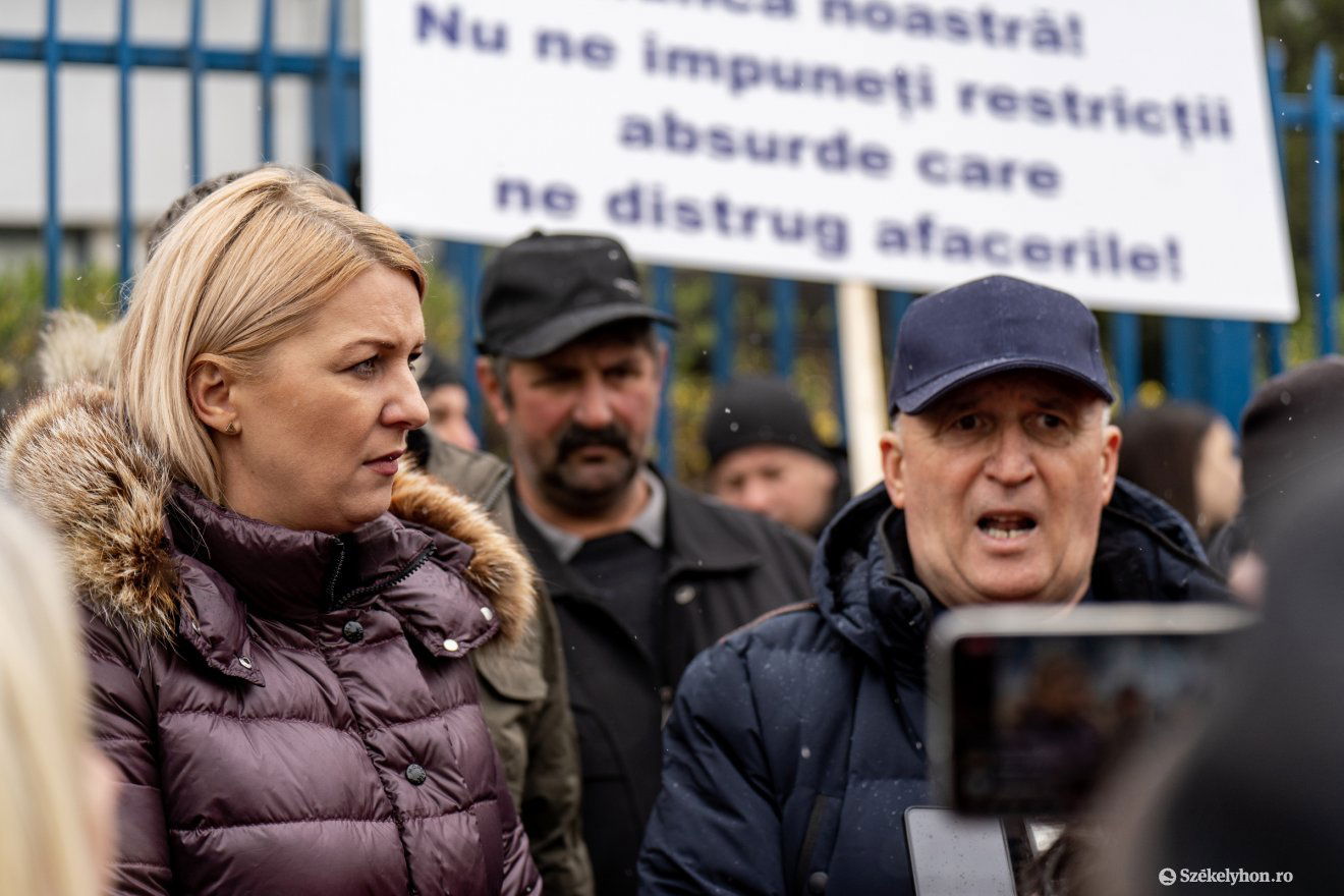 A prefektus meghallgatta a gazdák képviselőit •  Fotó: Haáz Vince