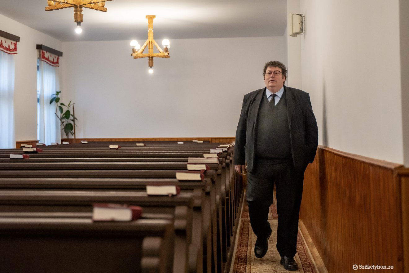 Benkő Mihály kezdeményezte a Kossuth-kiflivel való kedveskedést •  Fotó: Haáz Vince
