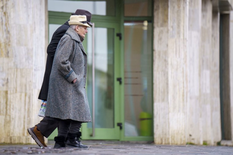 Nem érte el az 1960 lejt az átlagnyugdíj januárban, közel 4,8 millió nyugdíjast tartottak nyilván