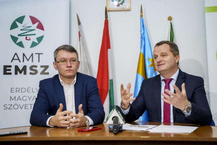 Mezei János: ha tudtam volna, hogy be van drótozva...