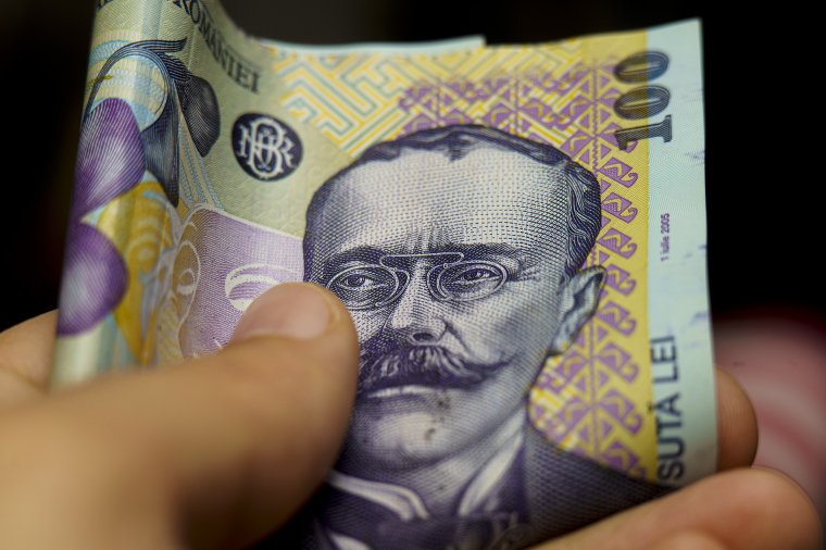 Nyugdíj- és tanárbéremelés is lesz, de az adót nem növelik jövőre a pénzügyminiszter szerint