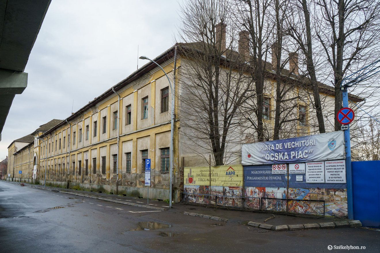 A volt laktanya épületét és a hozzá tartozó udvart perelte vissza a minisztérium •  Fotó: Haáz Vince