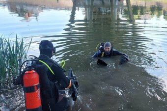 Marosba zuhant férfit keresnek