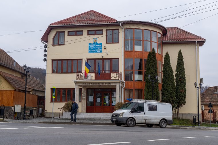 Van egy kis izmozás a liberálisok és az RMDSZ-frakció között Koronkán