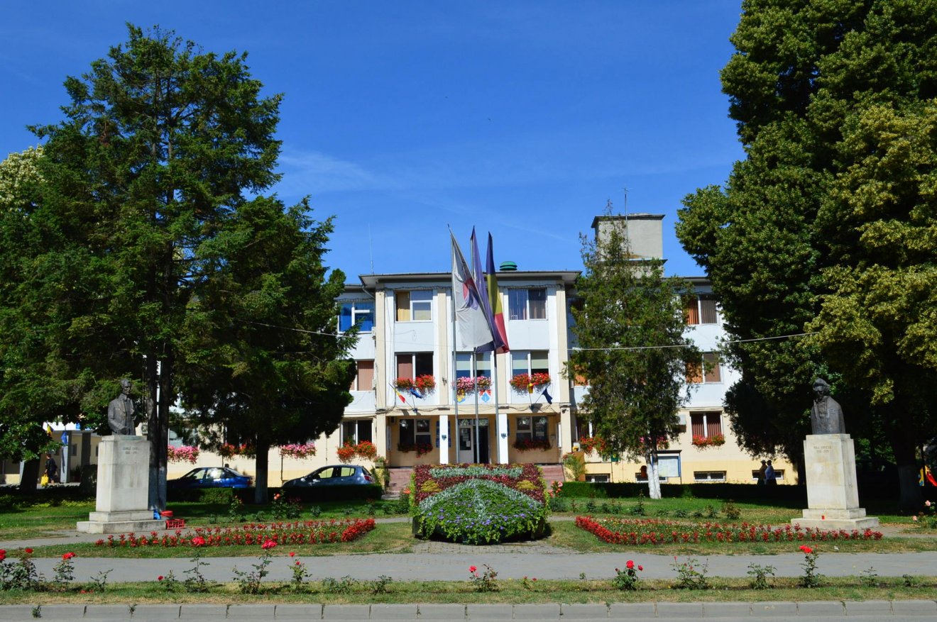 A ludasi polgármesteri hivatal épülete •  Fotó: Primăria Luduș/Facebook