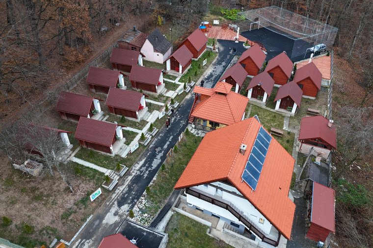 Egyedülálló élményt nyújthat bármely erdélyi magyar diáknak a szovátai erdei iskola