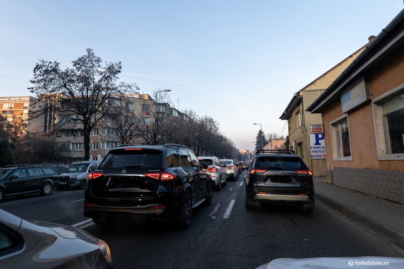Ilyen a közlekedés már most reggelente, mi lesz a munkálatokkor? •  Fotó: Haáz Vince