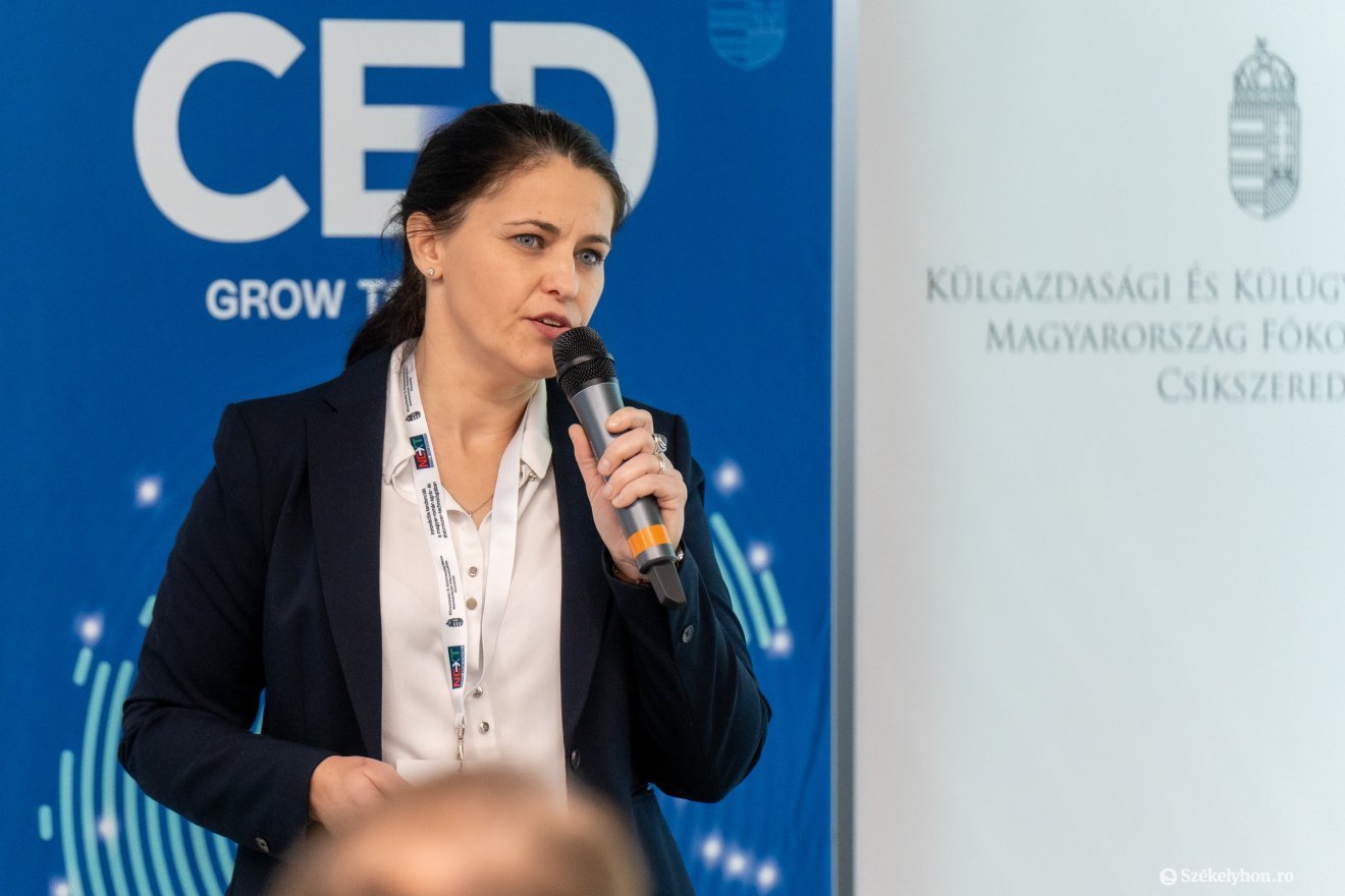 Márton Aliz, a magyarországi Ökológiai Mezőgazdasági Kutatóintézet állattenyésztési csoportvezetője •  Fotó: Haáz Vince